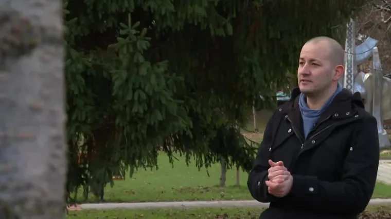 Alen je htio biti odgovoran i, premda je cijepljen, testirati se. A onda su ga priveli i kaznili