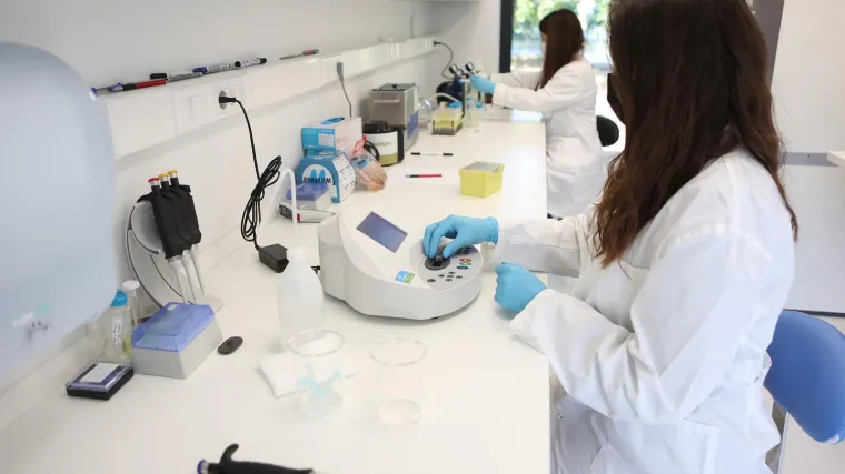 IRB o omicronu u Hrvatskoj: 'Analiza genoma dokazala je prisutnost mutacija karakterističnih za novu varijantu'