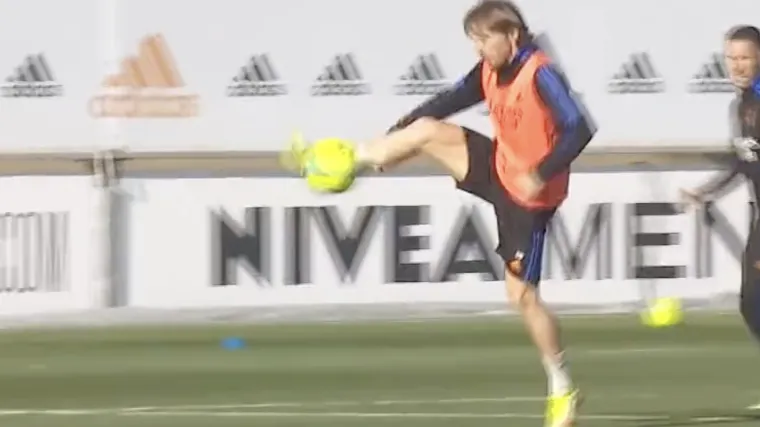 Modrić namjestio nišanske sprave i dao dva fenomenalna gola, ovako nitko ne zabija osim njega