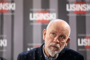 John Malkovich stigao je u Hrvatsku: Sjaj slave ne voli, a dolazak u Hrvatsku ga opušta