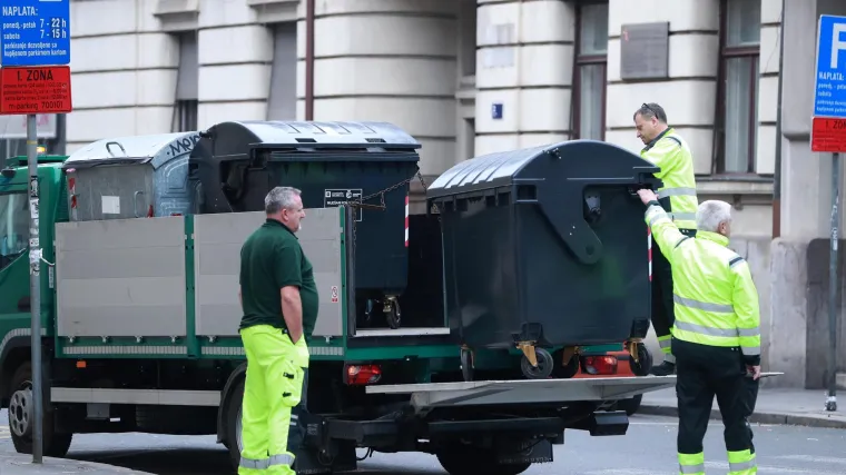 Ograda ili barkod na kontejnerima u Zagrebu uskoro bi mogli dobiti svoju svrhu. RTL donosi priču o otpadu u 2022.