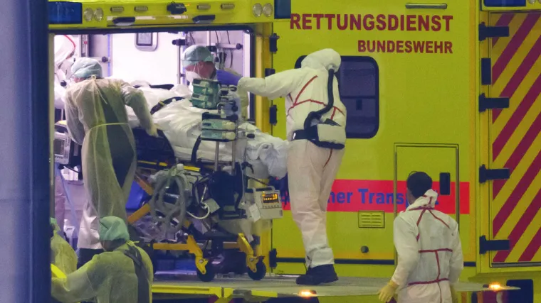 Sa 600 eura će kazniti svakoga tko se u Austriji odbije cijepiti. I tako svaka tri mjeseca. Plus ograničenja...