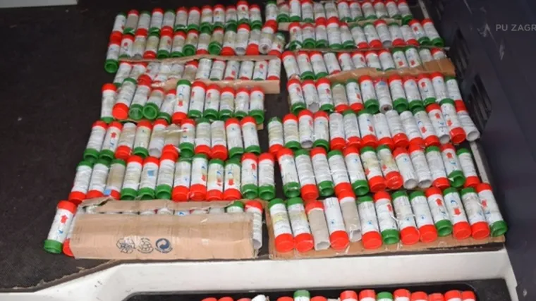 Neredi na Maksimiru: Na sinoćnjem derbiju policija prona&scaron;la ukupno 197 baklji, jedan je navijač teže ozlijeđen