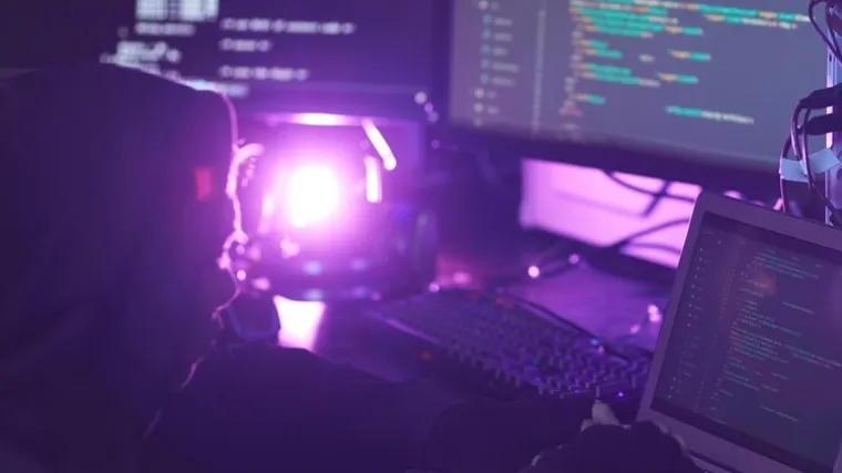 Prevare na internetu sve češće: Vrebaju žrtve na WhatsApp-u i šalju im linkove na lažne trgovine!