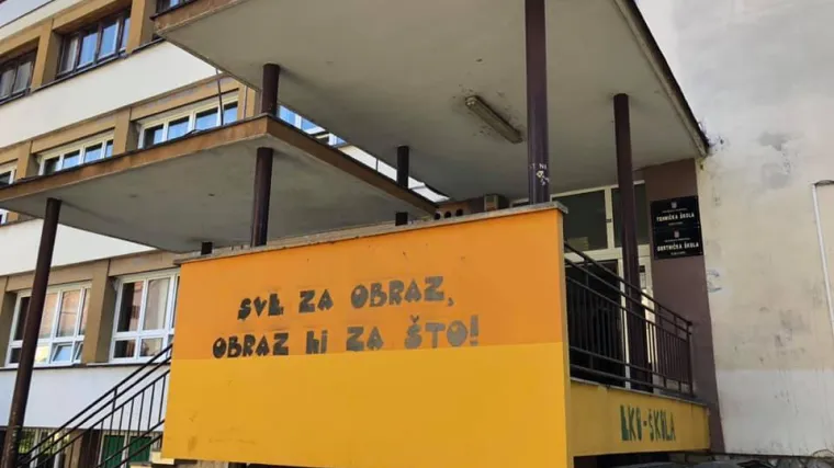 Prvi otkaz u &scaron;kolama zbog COVID mjera: 'Ovdje uistinu nije bilo zle krvi. Rekao bih, čovjek sa stavom, u svakom pogledu'