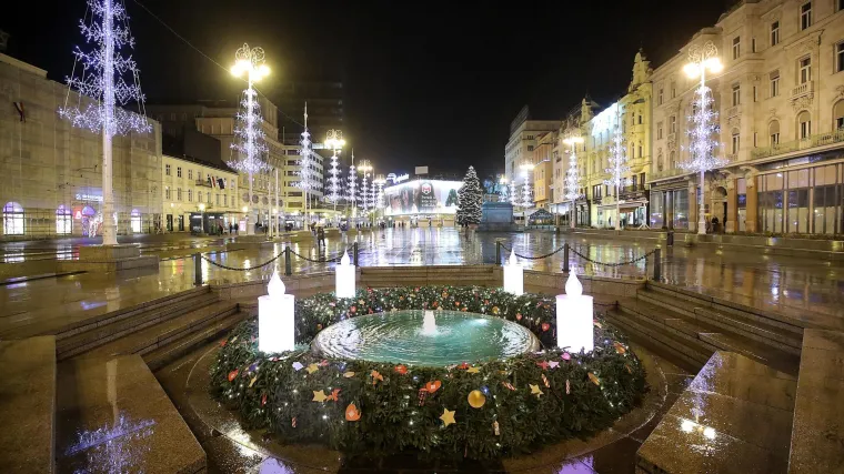 Hoće li se postrožiti mjere za Božić? Otkriveni detalji korona-mjera u Hrvatskoj za predstojeće blagdane