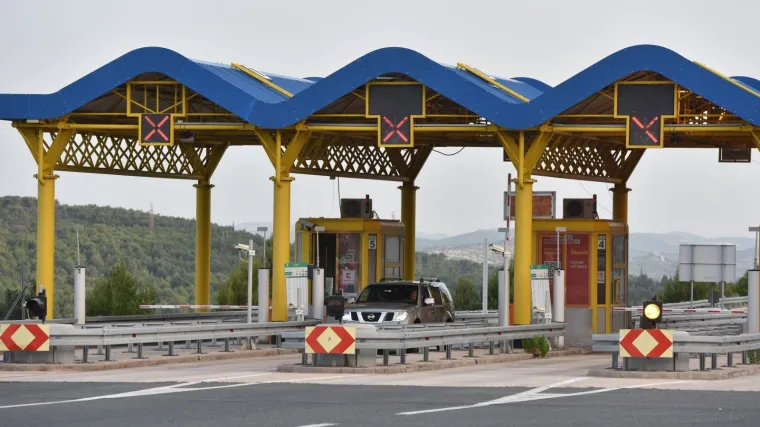 Važna poruka vozačima: Mijenja se način plaćanja na nekim naplatnim kućicama