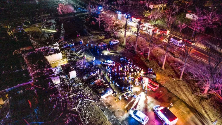 VIDEO Razoran tornado ubio najmanje 50 ljudi u Kentuckyju: Oluja je poharala pet saveznih država i stvorila ogromne &scaron;tete