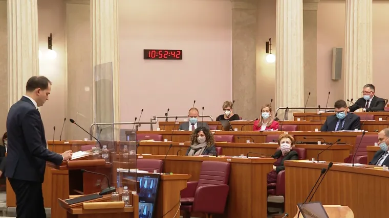 Rasprava u Saboru o novom Zakonu o sukobu interesa: 'Stranka koja je pravomoćno osuđena za korupciju kroji antikorupcijsku politiku'