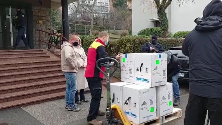 VIDEO Nakon zastoja u isporuci, cjepivo Pfizera stiglo u Hrvatsku: Kreće cijepljenje djece od 5 do 11 godina