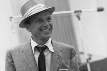 Frank Sinatra dobio brončani kip u rodnom gradu
