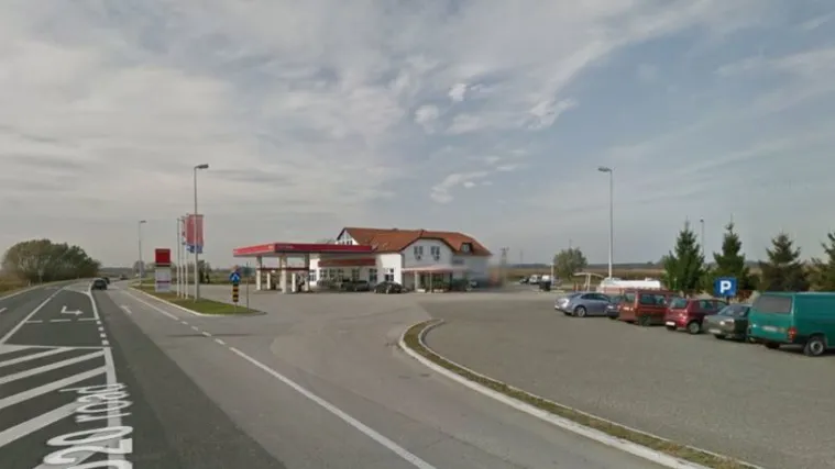 Pljačka na benzinskoj: U gluho doba noći upali razbojnici, prijetili i ukrali novac