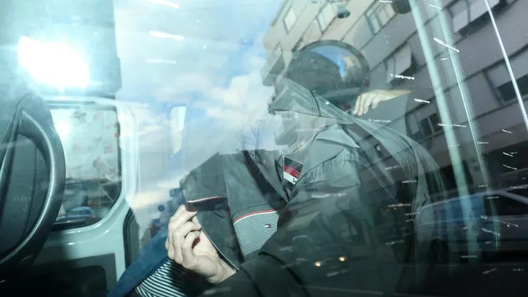 Pogledajte fotografije uhićenja gradonačelnika Kutine i ostalih optuženih za uhljebljivanje gradskoj firmi