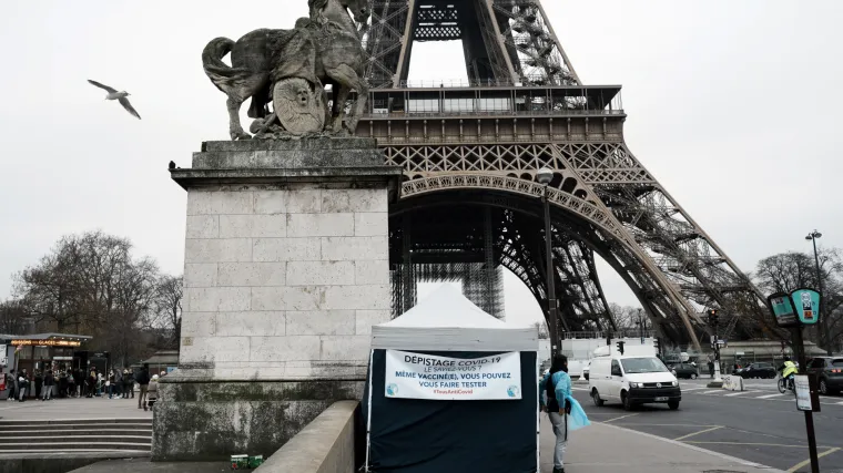 U Francuskoj otkriveno 110 tisuća lažnih COVID potvrda, građani dobili zatvorske kazne do pet godina