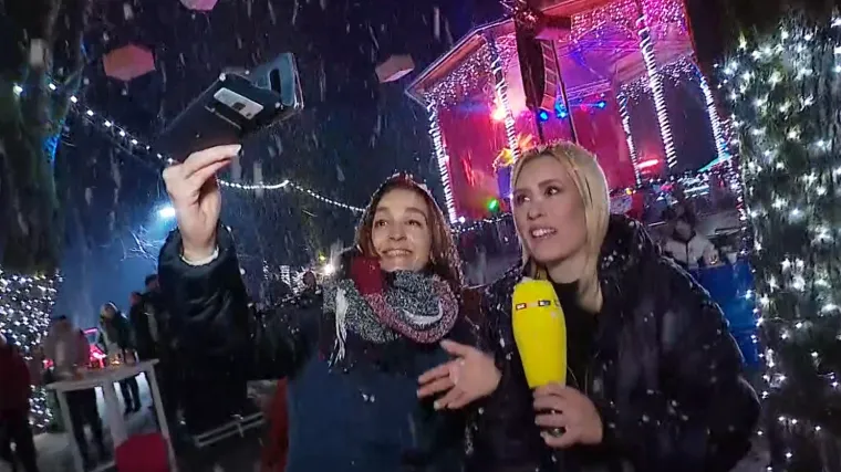 U Karlovcu je danas otvoren poseban Advent: Posjetiti se može na čak 12 lokacija, a ima i svoj vlastiti snijeg