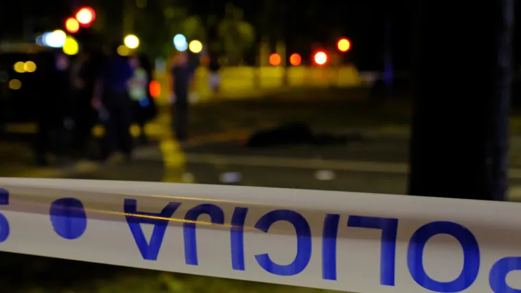 Opljačkana banka u &Scaron;ibeniku: Pljačka&scaron; u bijegu, policija zaustavlja prolaznike