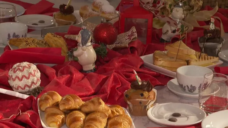 Opatijski doručak po mjeri djeteta: Na doručku djeci dru&scaron;tvo pravili Djed Mraz i Baka Mraz