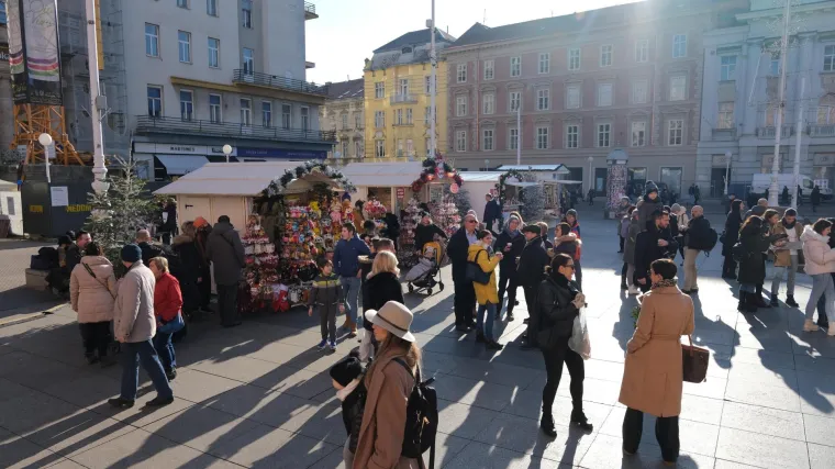 Ugostitelji očekuju odluku o produljenju radnog vremena za blagdane: 'Ako se zatvorimo u ponoć ljudi će otići u zatvorene prostore'