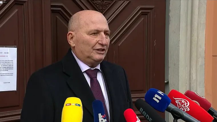 Predsjednik Ustavnog suda: 'COVID potvrde ostaju, to nije novo. Ali, Stožer će sad morati objasniti svaku mjeru'