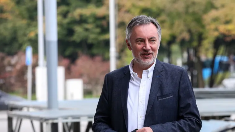 Nakon analize revizije oglasio se DP, ali ne i &Scaron;koro: Za&scaron;to je Domovinski pokret kupio vino i CD-ove u vrijednosti od 280.500 kuna?