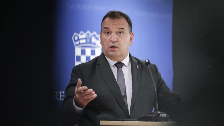 Bero&scaron; objavio do kada će raditi ugostitelji na Badnjak i Staru godinu: 'Epidemiolo&scaron;ka situacija je mirna'