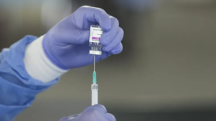 AstraZeneca planira proizvesti ciljano cjepivo za omikron soj koronavirusa: Već su poduzeli preliminarne korake