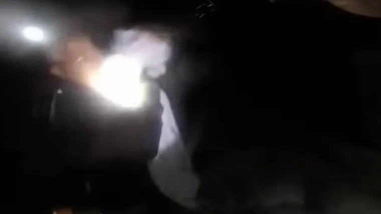 Snimka dirljivog trenutka: Dvije bebe pronađene žive nakon &scaron;to je kuću razorio tornado. Baka ih je stavila u kadu