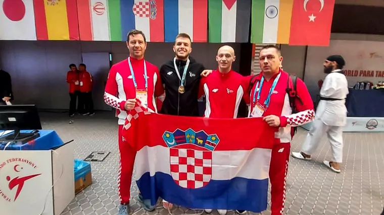 IVAN MIKULIĆ OSVOJIO 11. VELIKU MEDALJU!