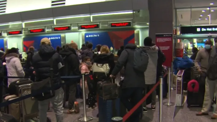 Masovna otkazivanja letova za blagdane: U SAD-u se svakodnevno otkaže 700 letova, većina osoblja zaražena