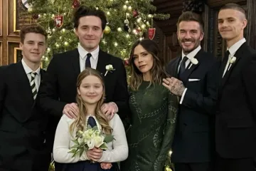 Davida Beckhama brutalno sprdaju zbog detalja na božićnoj slici s obitelji. Primjećujete li što je napravio?