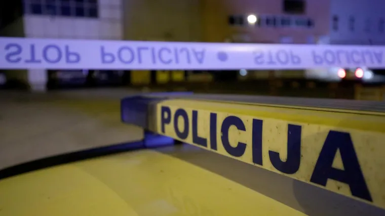 Jo&scaron; jedna smrt na hrvatskim cestama: U nesreći kraj Virovitice do&scaron;lo je do izlijetanja automobila, jedna osoba preminula