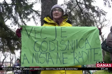 Članove Vlade na Banovini su dočekali prosvjedi, Milanović ih izbjegao: 'Ljudima je puna kapa svega'