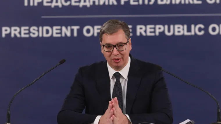 Vučić mladima od 16 do 30 godina nudi novčanu pomoć od nevjerojatnih 100 eura, mladi Srbi odu&scaron;evljeni: Reakcije na Twitteru urnebesne
