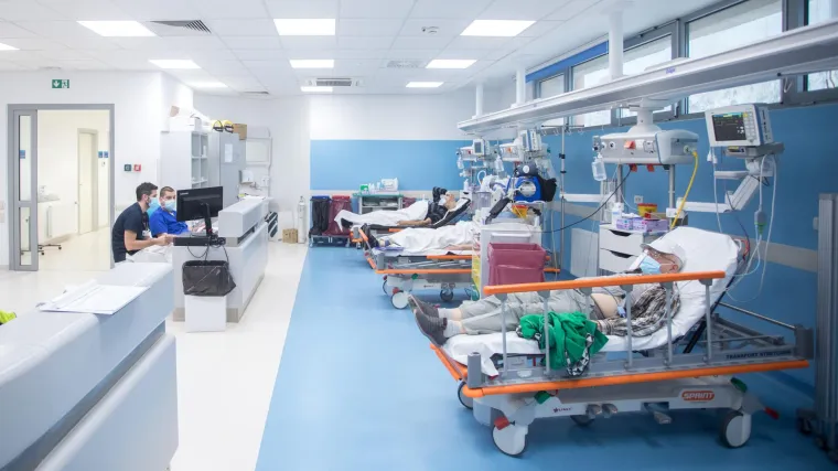 Trojica pacijenta riječkoga KBC-a primili novi lijek protiv koronavirusa: Svi su pacijenti s transplantiranim organima