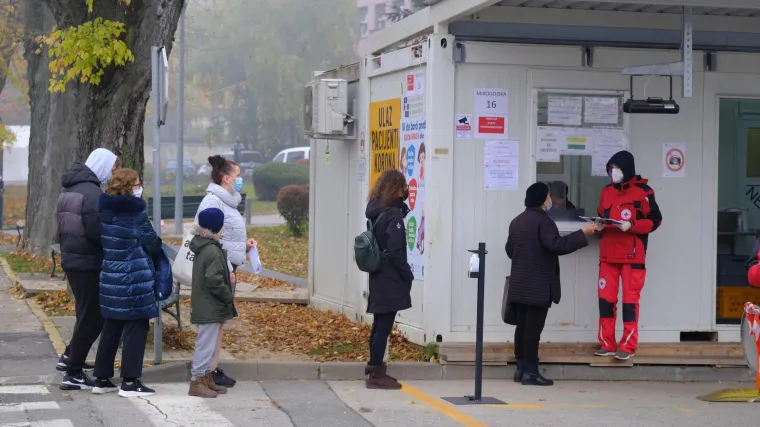 U posljednja 24 sata evidentirao 5567 novih slučajeva zaraze, umrlo 45 osoba