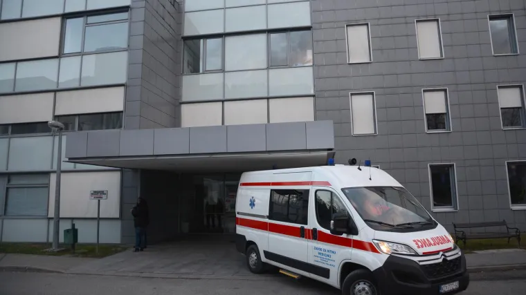 Žena (38) oštrim poredmetom ubola muškarca (32)