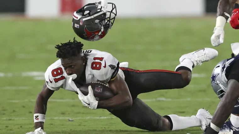 &lsquo;On vi&scaron;e nije na&scaron; igrač&rsquo;: Antonio Brown usred utakmice skinuo dres i otrčao u svlačionicu