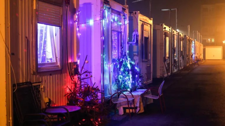 EK pred Novu godinu Hrvatskoj dala jo&scaron; četvrt milijarde eura za obnovu. Na Baniji su Vladu tih dana gađali grudama