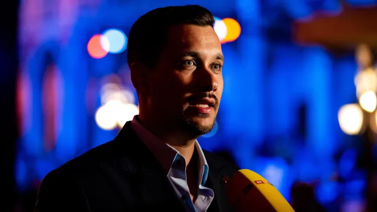 Ljubavna priča Marka Tolje i supruge Ane: Upoznali su se na dru&scaron;tvenim mrežama, a njezina želja je biti &scaron;to manje eksponirana