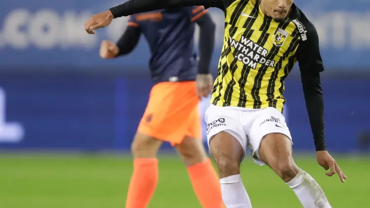 ANKETA - Možete li ga zamisliti u Dinamu? Klub zainteresiran za dovođenje 23-godi&scaron;njeg stopera