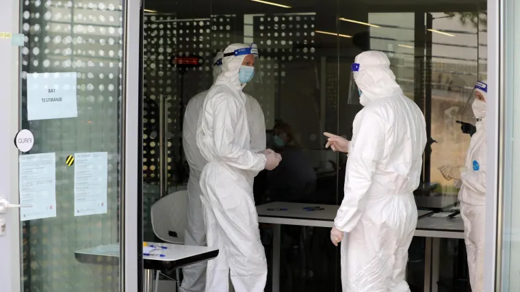 Prvi slučaj flurone otkriven u Hrvatskoj: Pacijentica iz Zagreba ima koronavirus i svinjsku gripu