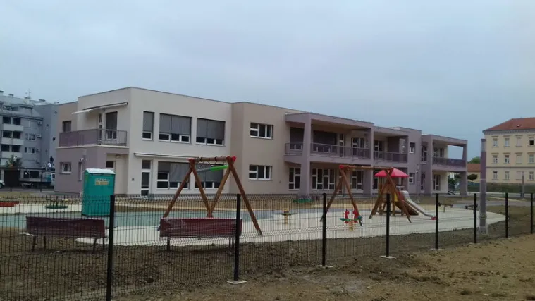 Roditelji djece koja polaze vrtić Rakovac tvrde da se mali&scaron;ani smrzavaju, ravnateljica: 'Dogodio se kvar, ali osigurali smo drugi izvor grijanja'