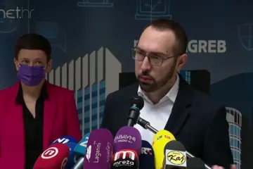 Toma&scaron;ević o gradskoj upravi: 'Vi&scaron;e nema 27 ureda - Zagreb od ove godine ima samo 16 ureda'