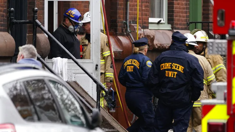 Najmanje 13 ljudi, uključujući sedmero djece, izgorjelo u požaru u Philadelphiji