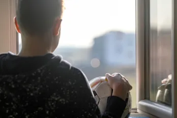 Omikron napravio darmar, HZJZ prilagođava pravila o samoizolaciji, u karantenu čak i neki preboljeli i cijepljeni