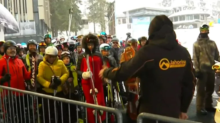 Svi skija&scaron;ki putevi vode na Jahorinu: Mjesta u hotelima i apartmanima vi&scaron;e nema, tamo skija vi&scaron;e od tri tisuće Hrvata