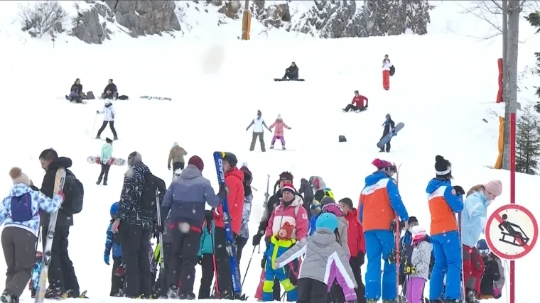 Zabijelio se Platak i dočekao skija&scaron;e u velikom broju: 'I preko tjedna i vikendima smo ovdje, interes je velik'