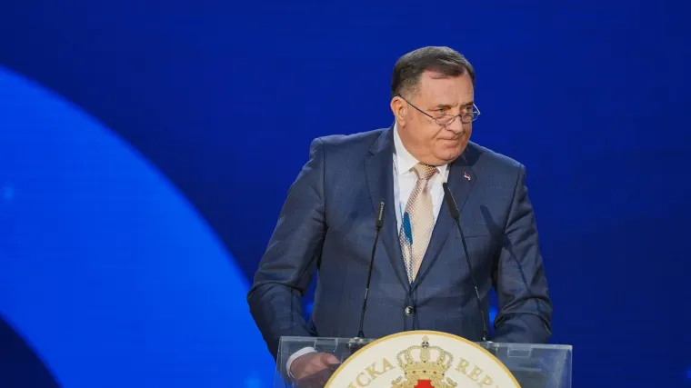 U Banjoj Luci paradom obilježili neustavni praznik, Dodik komentirao: 'RS je na&scaron;a država tko god to nama osporavao'