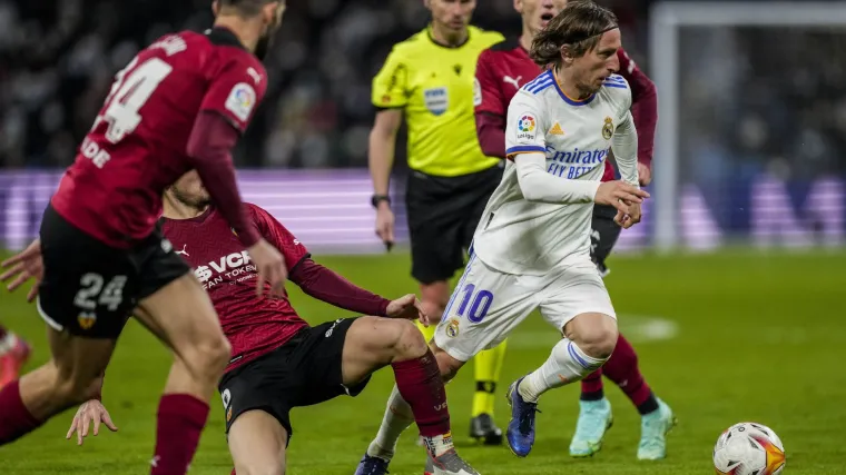 Modrić na meti engleskog velikana: Nude mu ne&scaron;to &scaron;to u Realu neće dobiti