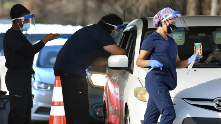 U Americi najveći broj zaraženih od početka pandemije, jučer su zabilježili 1,35 milijuna novozaraženih